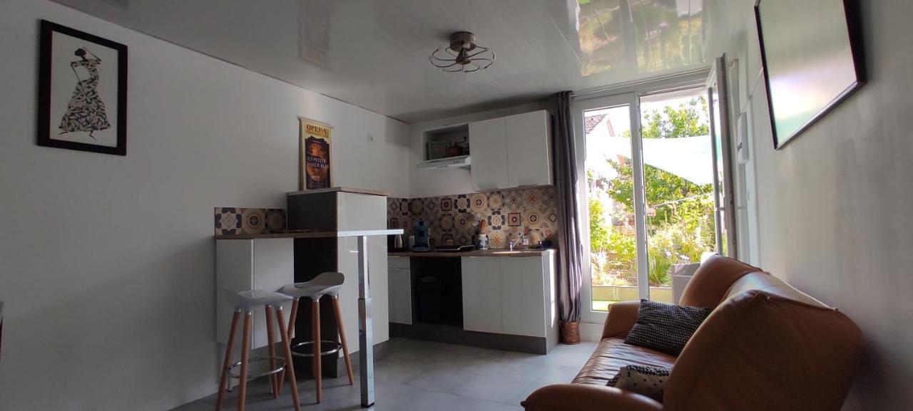 Bel Appartement Cosy Independant, Jolie Terrasse モンペリエ エクステリア 写真